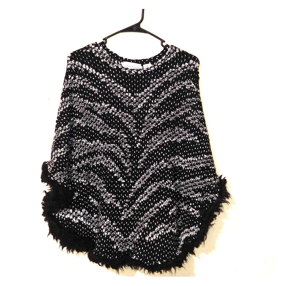 Black and white poncho with fur